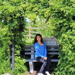 Meet your Posher, Natalie